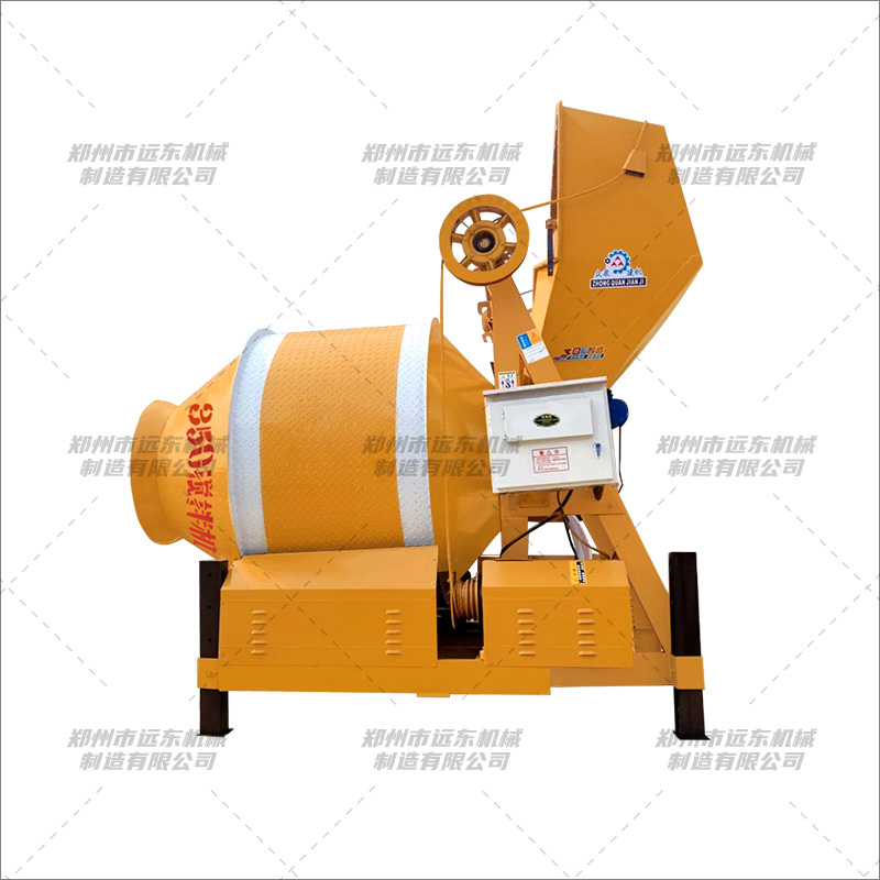 JZM350型全自動翻斗攪拌機(jī)(圖1) JZM350型全自動翻斗攪拌機(jī)(圖1)